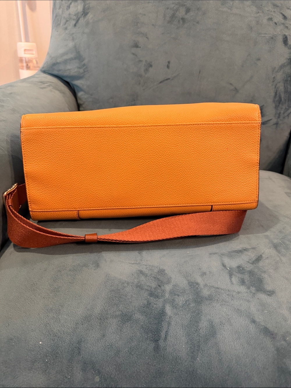 Cole Haan Pebbled Leather Shoulder Bag in Mustard Yellow with Brown Strap - Picture 5 of 7